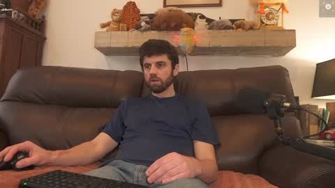 Ryan aka KeylimeRy online show from 01/07/25, 03:02