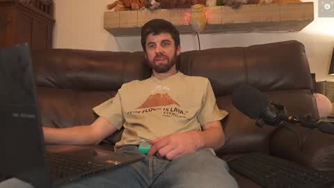 Ryan aka KeylimeRy online show from 01/09/25, 02:54