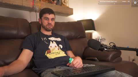 Ryan aka KeylimeRy online show from 02/07/25, 02:47