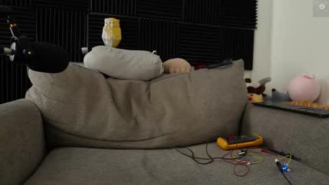 Ryan aka KeylimeRy online show from 12/14/25, 09:19