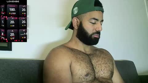 SebasRoa online show from 01/12/26, 02:22