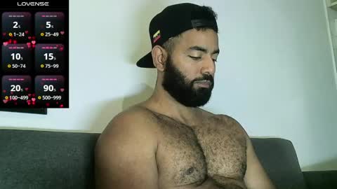 SebasRoa online show from 03/31/26, 03:56