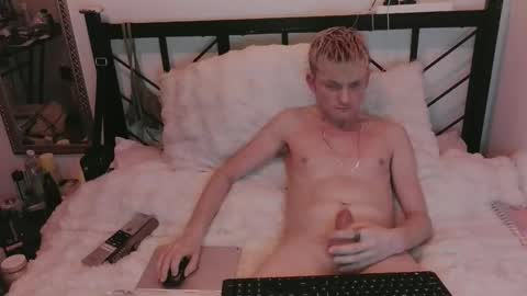 DippingDolly96 online show from 02/02/26, 04:55