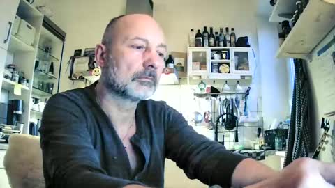 Snapshot of roadrunnerger chatting on 02/18/25, 04:59 roadrunnerger online show from 02/18/25, 04:59