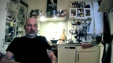 Snapshot of roadrunnerger chatting on 03/09/25, 05:28 roadrunnerger online show from 03/09/25, 05:28