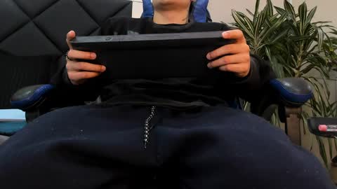 Roan Birkin online show from 03/31/26, 07:25