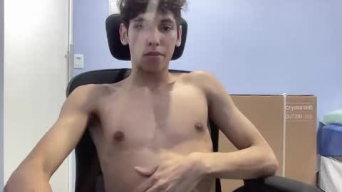 Snapshot of roandry909974 chatting on 12/10/24, 02:16 roandry909974 online show from 12/10/24, 02:16