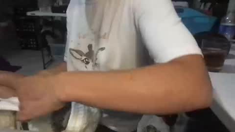 Snapshot of roarmance1 chatting on 10/13/25, 01:49 roarmance1 online show from 10/13/25, 01:49