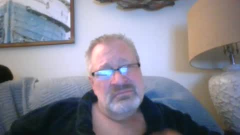 Snapshot of rob872217 chatting on 01/01/25, 01:47 rob872217 online show from 01/01/25, 01:47