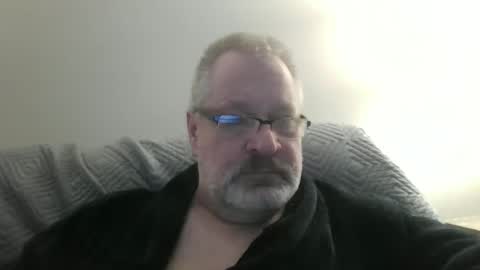 rob872217 online show from 04/23/26, 08:24