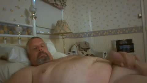 Snapshot of rob9271963 chatting on 07/03/26, 12:33 Rob online show from 07/03/26, 12:33