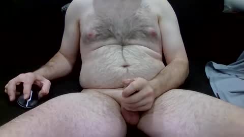 Snapshot of robato2815 chatting on 02/18/25, 04:26 robato2815 online show from 02/18/25, 04:26