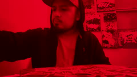 Snapshot of robbb1095 chatting on 03/18/26, 10:51 Texasmade210 online show from 03/18/26, 10:51