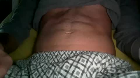 Snapshot of robbertoss chatting on 02/05/25, 11:39 All4you online show from 02/05/25, 11:39