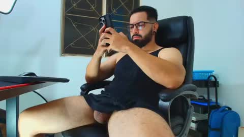 Snapshot of robby_k chatting on 08/06/26, 01:29 Robby online show from 08/06/26, 01:29