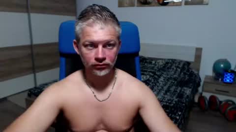 Snapshot of robbyshawz chatting on 07/04/26, 04:18 robbyshawz online show from 07/04/26, 04:18