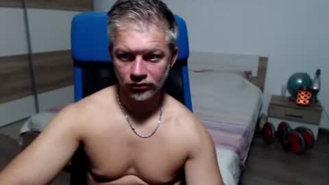 Snapshot of robbyshawz chatting on 07/21/26, 04:15 robbyshawz online show from 07/21/26, 04:15