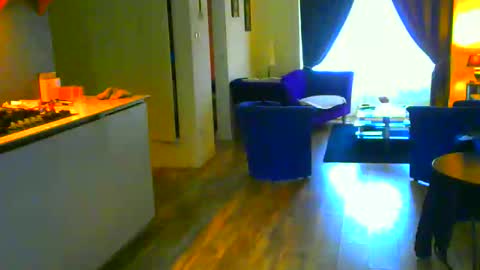 Snapshot of rober10000 chatting on 11/03/25, 09:21 rober10000 online show from 11/03/25, 09:21