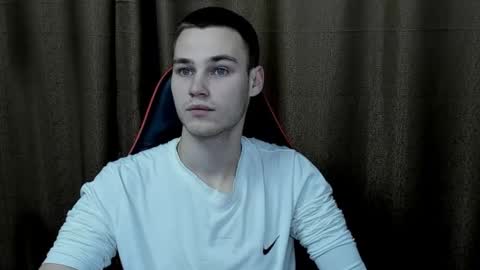 robert10211 online show from 01/16/25, 08:25