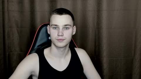 robert10211 online show from 02/06/25, 07:40