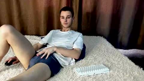 robert10211 online show from 02/26/26, 10:14