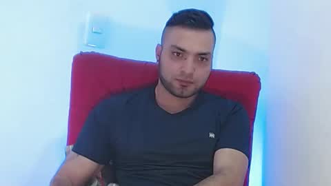 Snapshot of robert_leroy chatting on 12/29/24, 04:51 Stiven - online show from 12/29/24, 04:51