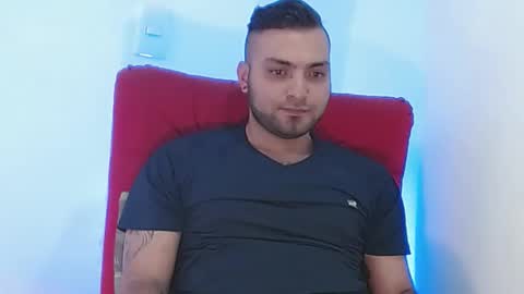 Snapshot of robert_leroy chatting on 12/29/24, 07:53 Stiven - online show from 12/29/24, 07:53