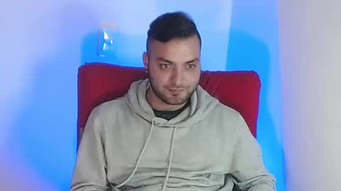 Snapshot of robert_leroy chatting on 02/05/25, 11:17 Stiven - online show from 02/05/25, 11:17