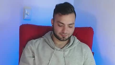 Snapshot of robert_leroy chatting on 02/15/25, 05:41 Stiven - online show from 02/15/25, 05:41