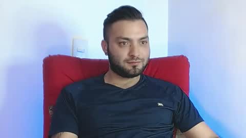 Snapshot of robert_leroy chatting on 02/19/25, 07:39 Stiven - online show from 02/19/25, 07:39