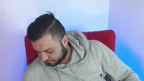 Snapshot of robert_leroy chatting on 02/21/25, 02:27 Stiven - online show from 02/21/25, 02:27