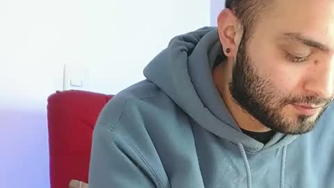 Snapshot of robert_leroy chatting on 02/24/25, 11:30 Stiven - online show from 02/24/25, 11:30