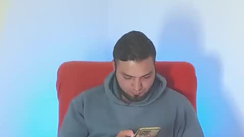 Snapshot of robert_leroy chatting on 10/18/25, 06:37 Stiven - online show from 10/18/25, 06:37