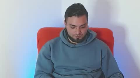 Snapshot of robert_leroy chatting on 10/20/25, 03:34 Stiven - online show from 10/20/25, 03:34