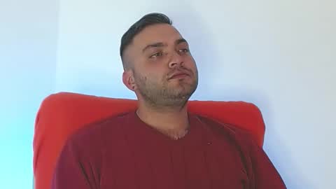 Snapshot of robert_leroy chatting on 10/28/25, 07:49 Stiven - online show from 10/28/25, 07:49