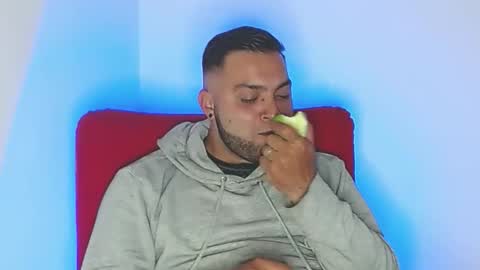 Stiven - online show from 03/15/26, 06:30