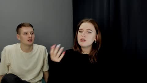 Snapshot of robert_lisa chatting on 12/18/24, 02:38 Lisa and Robert i am online all days 900 am GMT3 online show from 12/18/24, 02:38