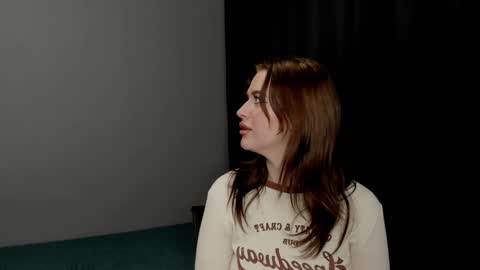 Snapshot of robert_lisa chatting on 12/27/24, 12:34 Lisa and Robert i am online all days 900 am GMT3 online show from 12/27/24, 12:34