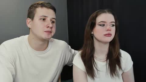 Snapshot of robert_lisa chatting on 03/07/25, 10:35 Lisa and Robert i am online all days 900 am GMT3 online show from 03/07/25, 10:35