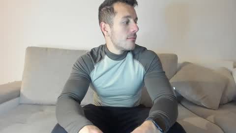 roberto4ever online show from 02/12/25, 04:11