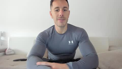 roberto4ever online show from 03/25/26, 10:54