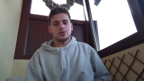 Roberto online show from 12/18/24, 02:06