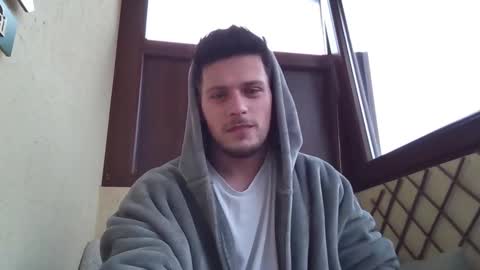 Roberto online show from 10/27/25, 06:39