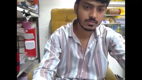 Snapshot of robertsalia220 chatting on 09/29/25, 12:21 Robertsalia online show from 09/29/25, 12:21