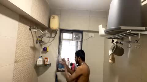 Snapshot of robertsalia220 chatting on 10/08/25, 04:43 Robertsalia online show from 10/08/25, 04:43