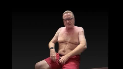 Snapshot of roberttherabbit chatting on 12/18/25, 03:40 RobertTheRabbit online show from 12/18/25, 03:40