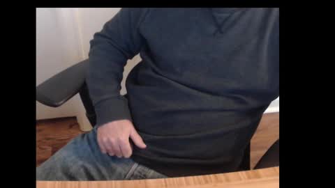 Snapshot of robidan6923 chatting on 02/06/25, 02:48 robidan6923 online show from 02/06/25, 02:48