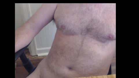 Snapshot of robidan6923 chatting on 10/01/25, 04:13 robidan6923 online show from 10/01/25, 04:13