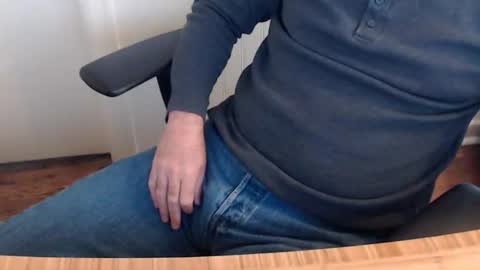 robidan6923 online show from 11/17/25, 02:01