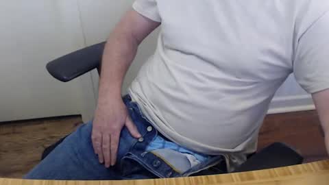 robidan6923 online show from 03/24/26, 12:21